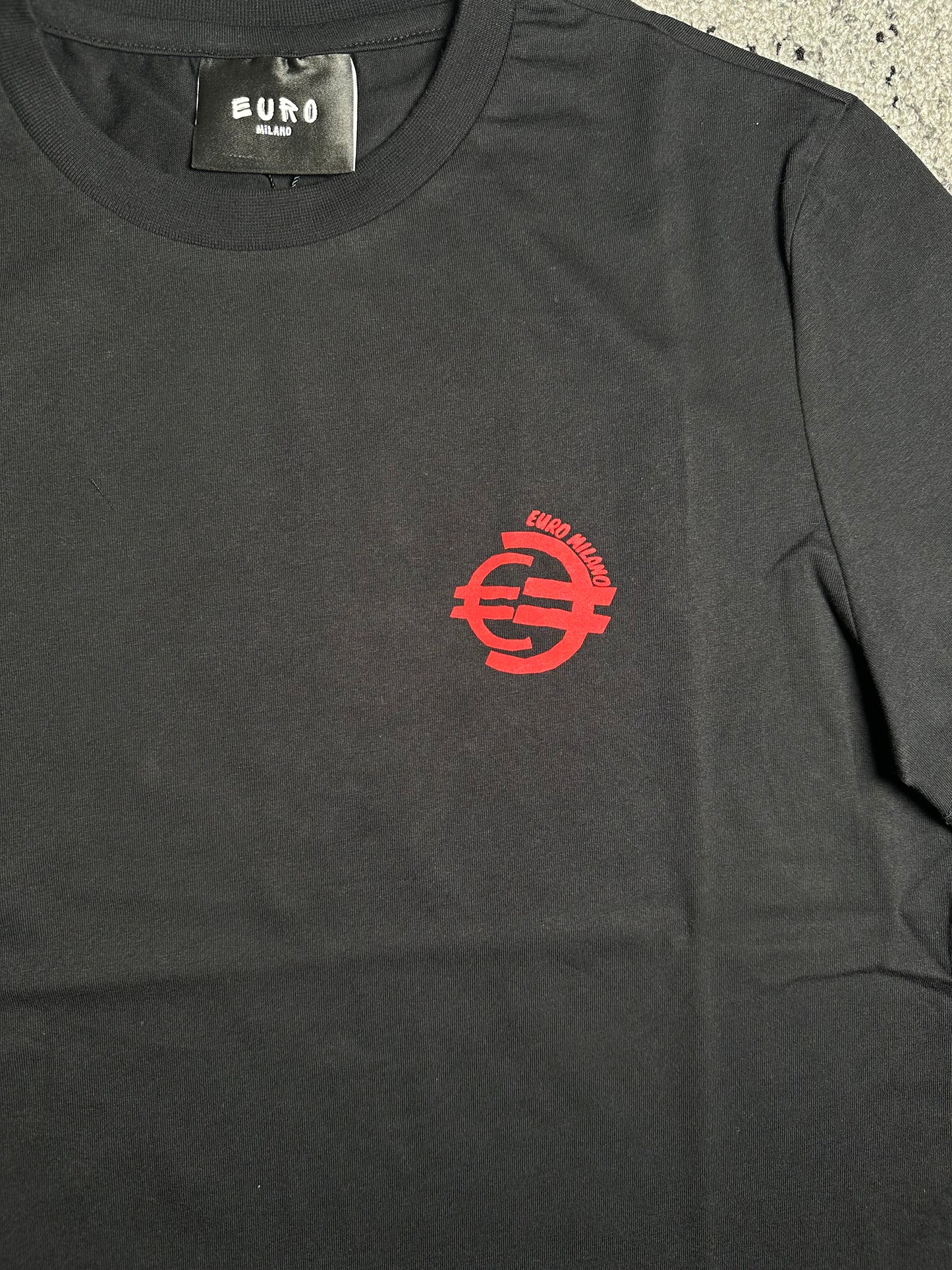 2 Logo Black / Red